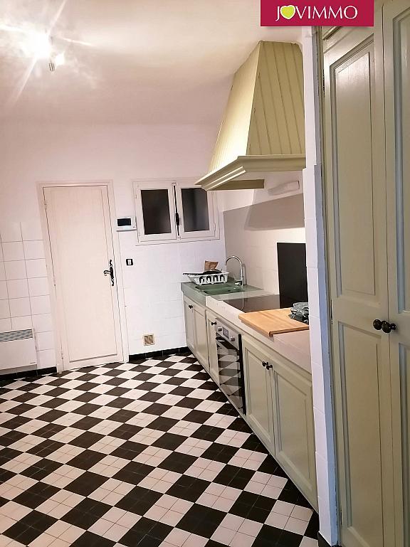 Maison - 294 m² - 10 pièces