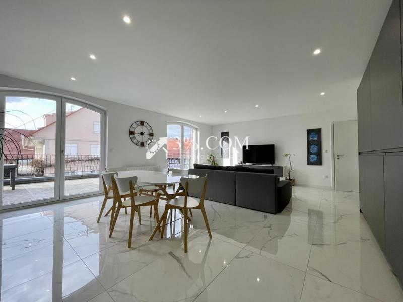 Appartement - 85 m² - 3 pièces