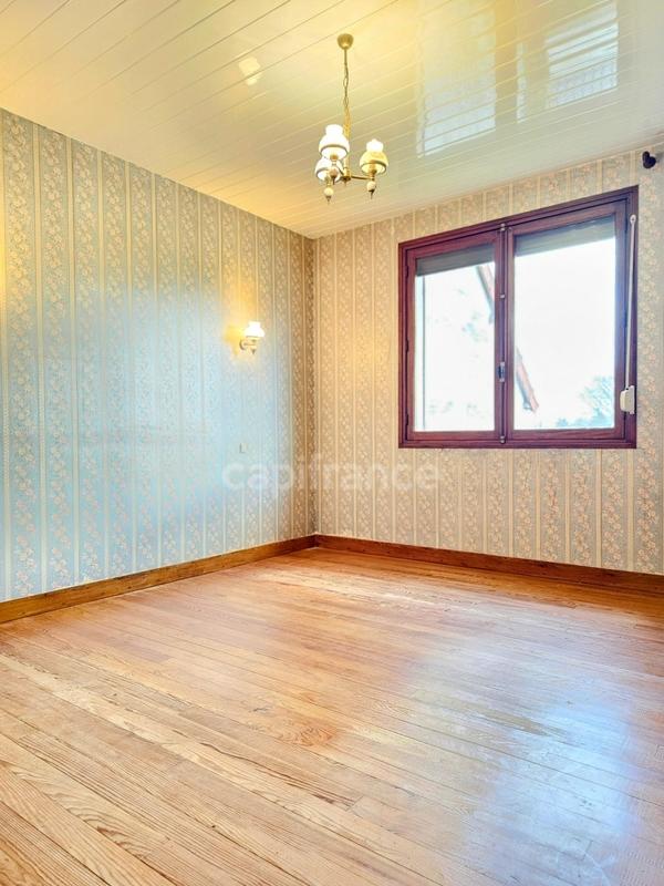 Maison - 102 m² - 5 pièces