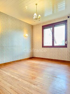 Maison - 102 m² - 5 pièces