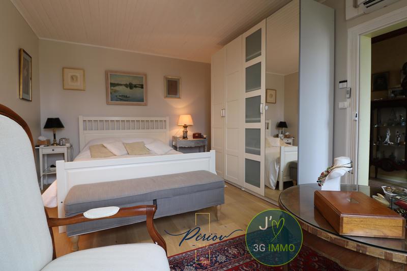 Demeure - 171 m² - 6 pièces