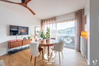 Appartement - 87 m² - 4 pièces