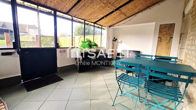 Maison - 233 m² - 9 pièces