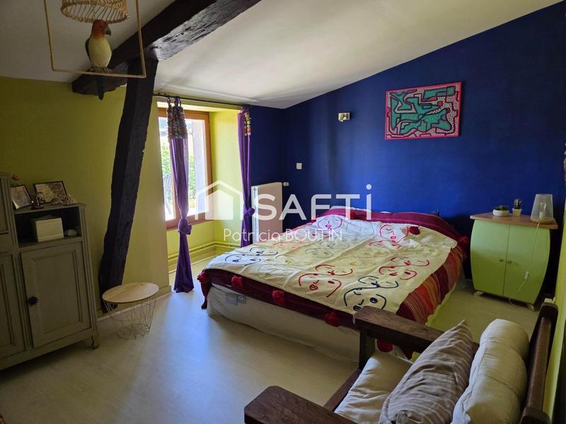 Maison - 260 m² - 10 pièces