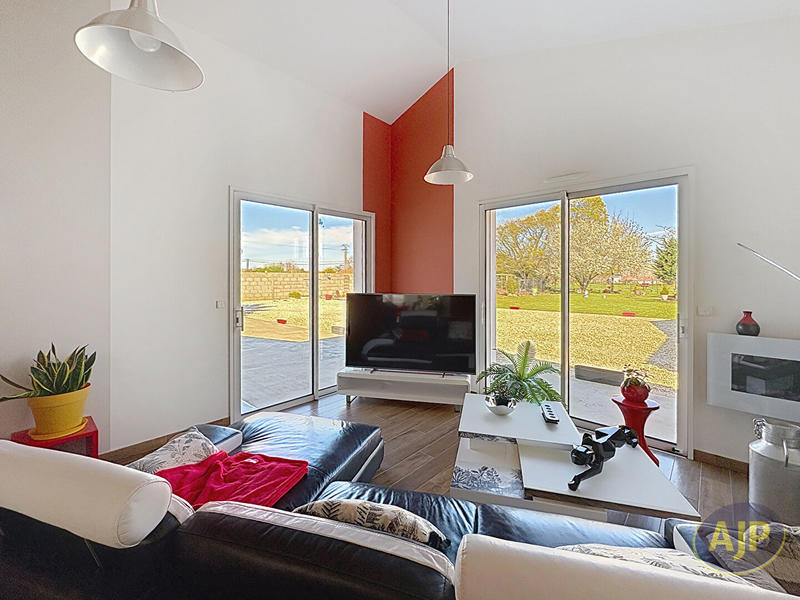 Maison - 163 m² - 6 pièces