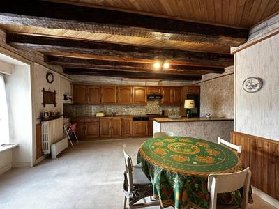 Maison ancienne - 206 m² - 7 pièces