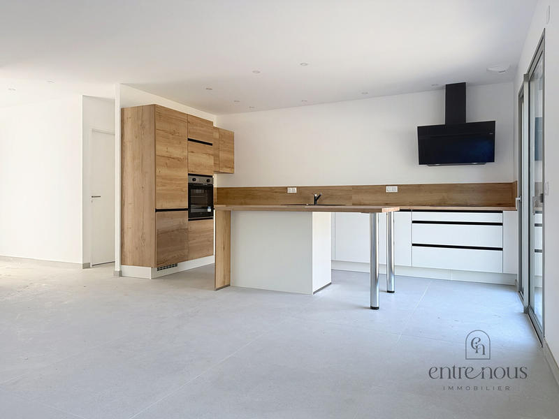 Maison - 103 m² - 4 pièces