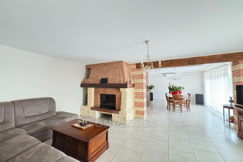 Maison - 370 m² - 10 pièces