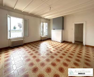 Maison - 94 m² - 5 pièces