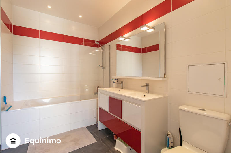 Appartement - 112 m² - 4 pièces