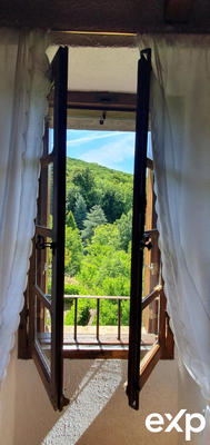 Maison traditionnelle - 100 m² - 5 pièces