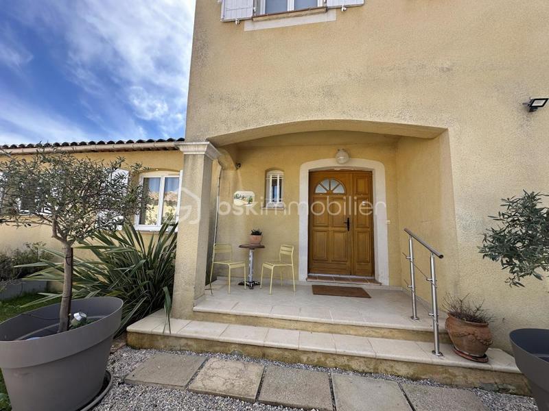 Propriété - 222 m² - 7 pièces