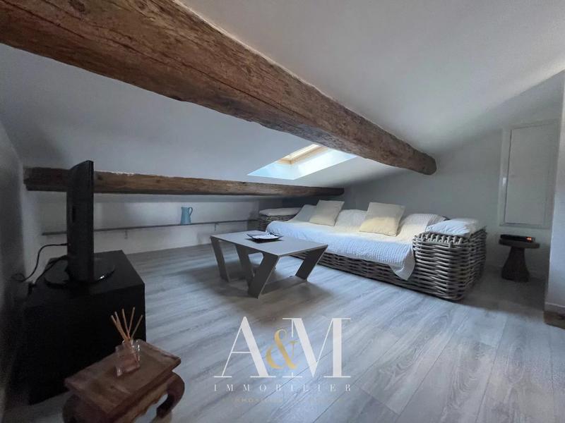 Appartement - 110 m² - 4 pièces