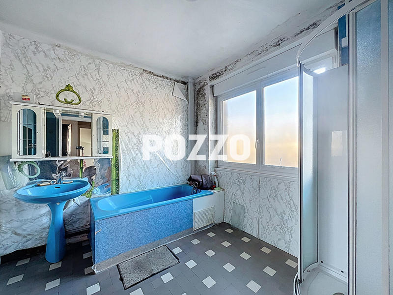 Immeuble - 245 m² - 5 pièces