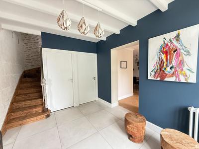 Maison - 270 m² - 8 pièces