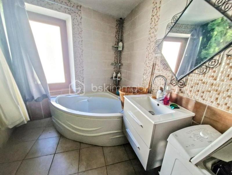 Maison de village - 112 m² - 5 pièces