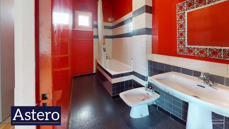 Appartement - 81 m² - 2 pièces