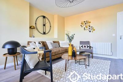 Chambre - 10 m² - 1 pièce