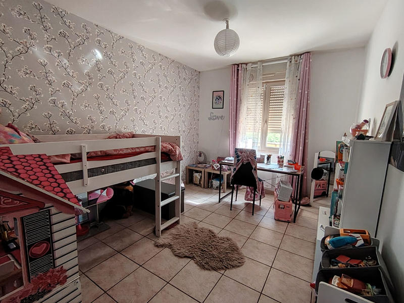 Maison - 99 m² - 4 pièces