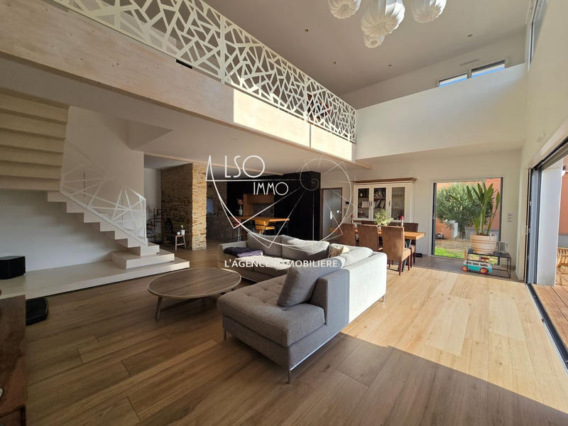 Maison traditionnelle - 172 m² - 5 pièces