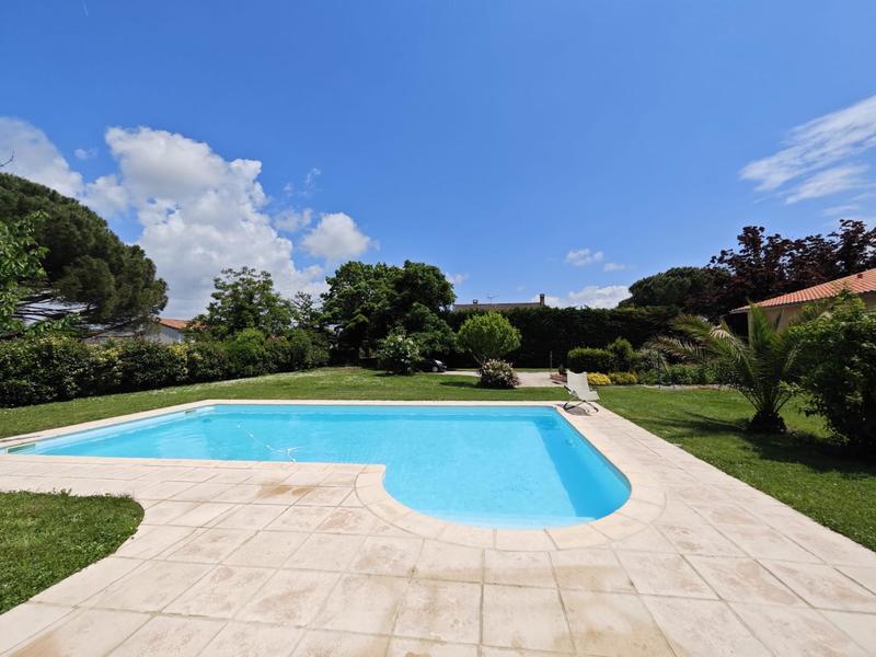 Maison - 180 m² - 6 pièces