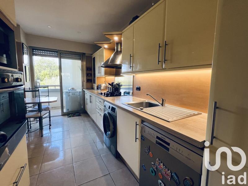 Appartement - 90 m² - 3 pièces