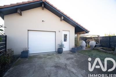 Maison - 104 m² - 5 pièces