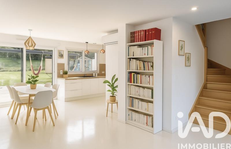 Maison - 140 m² - 5 pièces