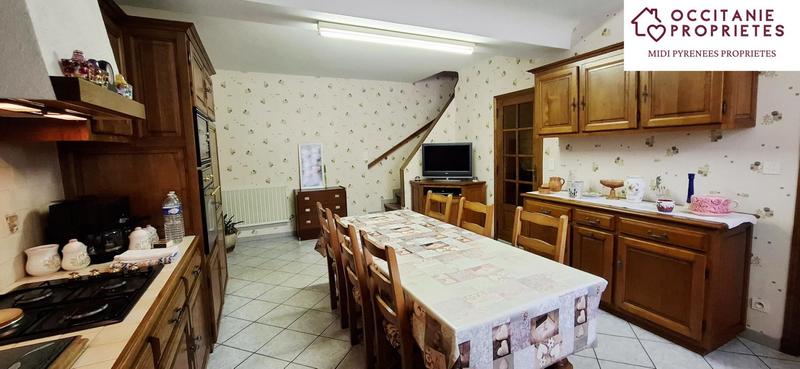 Maison de village - 227 m² - 9 pièces