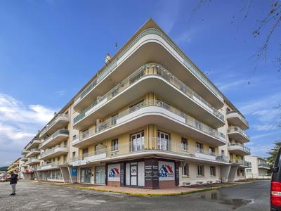 Appartement ancien - 83 m² - 4 pièces