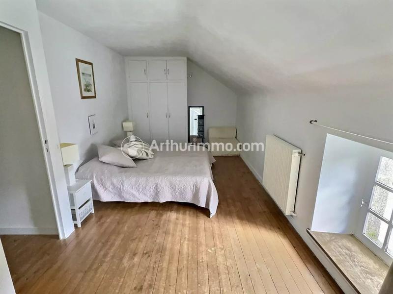 Maison - 341 m² - 13 pièces