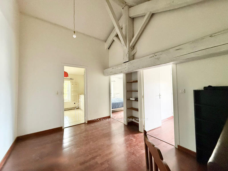 Propriété - 300 m² - 9 pièces