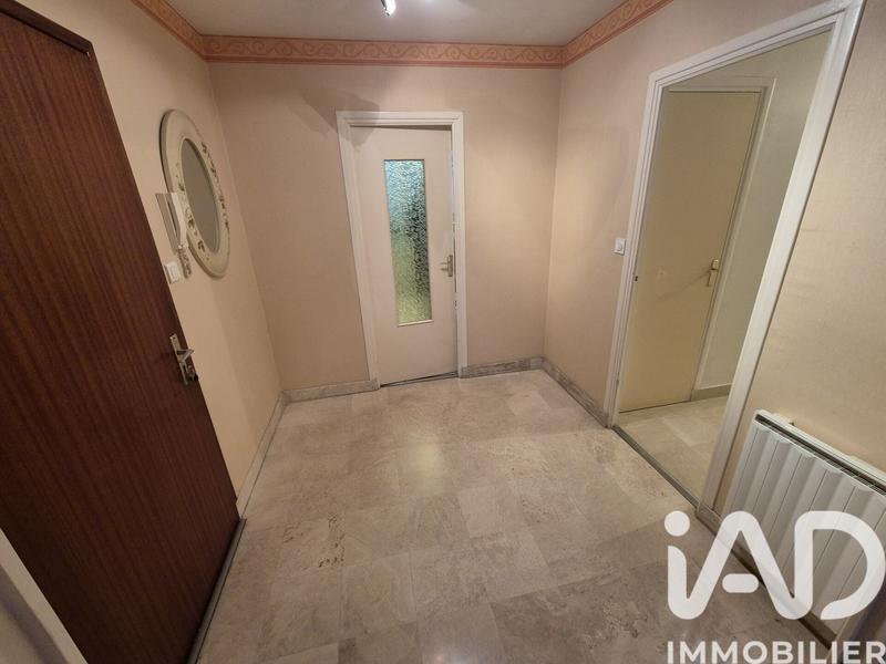 Appartement - 93 m² - 4 pièces