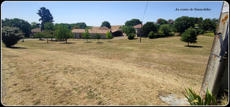 Maison - 228 m² - 4 pièces