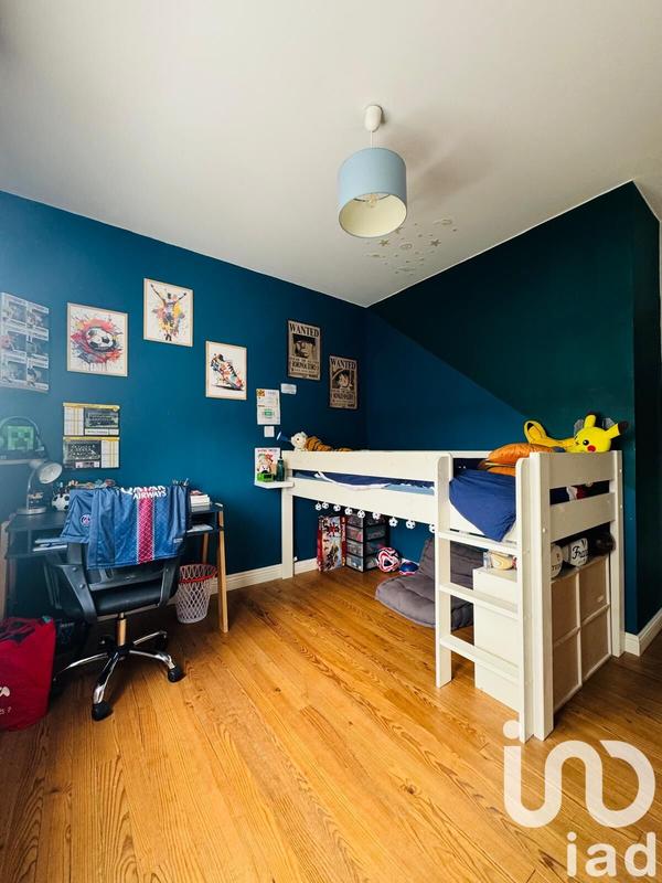 Maison - 99 m² - 5 pièces