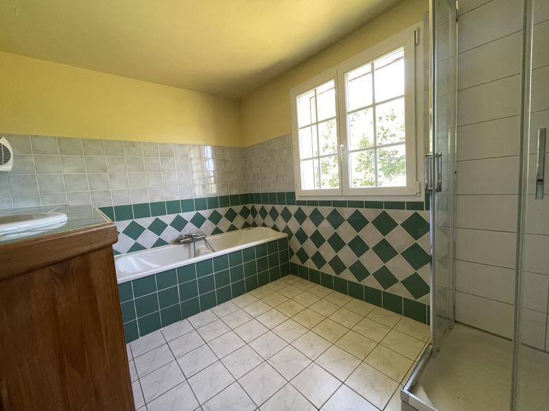 Maison ancienne - 204 m² - 10 pièces