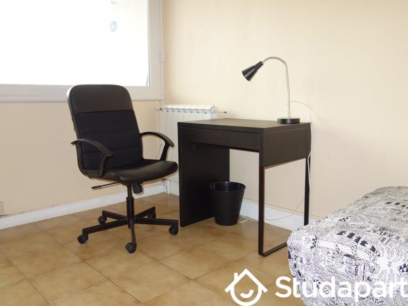 Chambre - 10 m² - 1 pièce