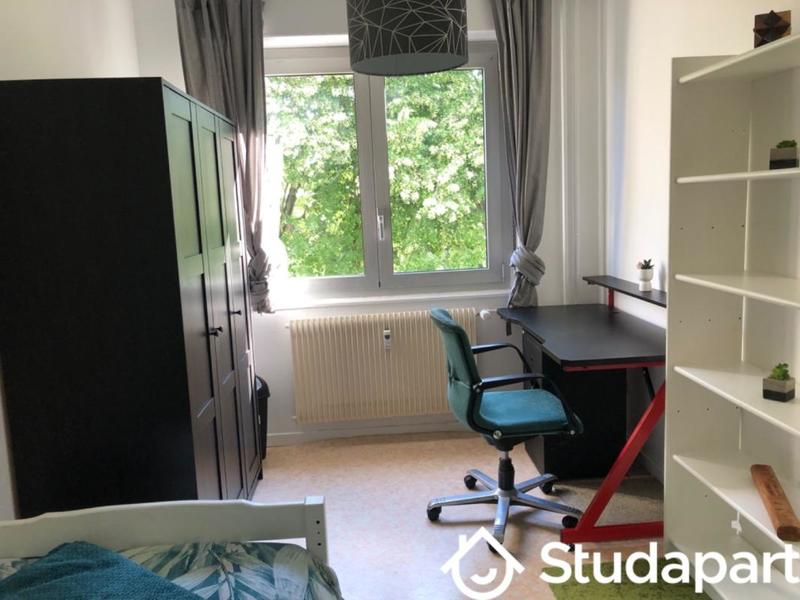 Chambre - 9 m² - 1 pièce