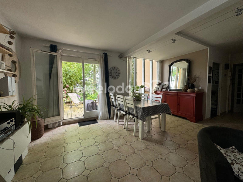 Appartement - 97 m² - 4 pièces