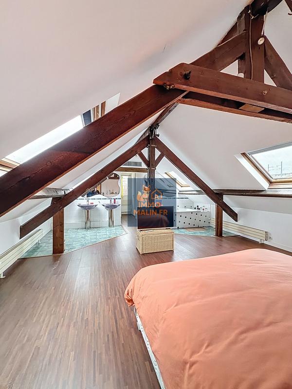 Appartement - 178 m² - 9 pièces