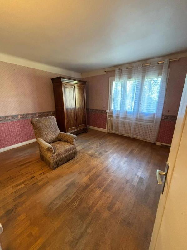 Pavillon - 186 m² - 6 pièces