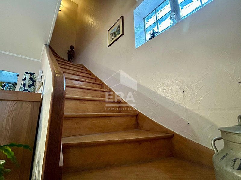 Maison - 93 m² - 5 pièces