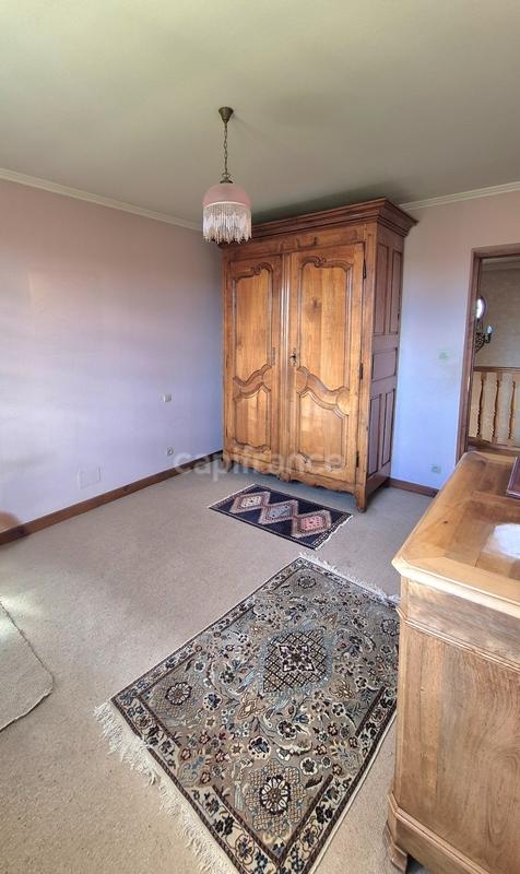 Maison - 200 m² - 6 pièces