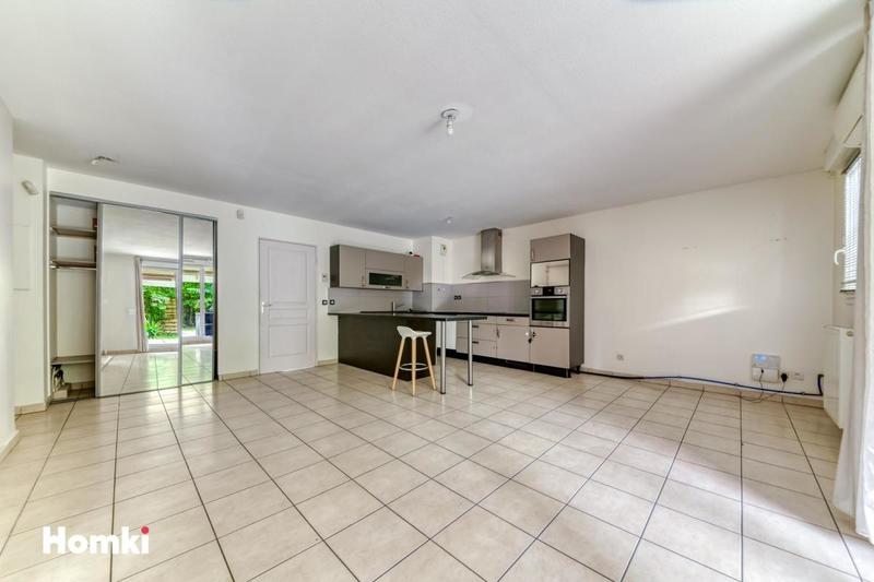 Appartement - 82 m² - 4 pièces