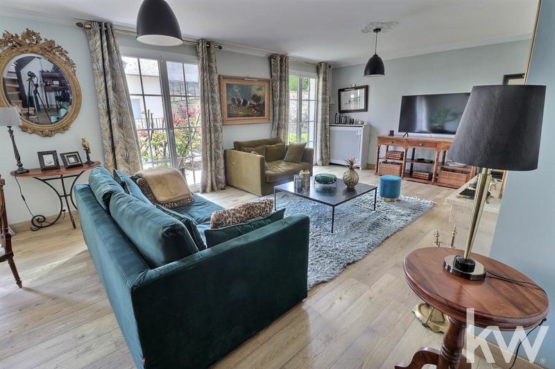 Maison - 171 m² - 7 pièces