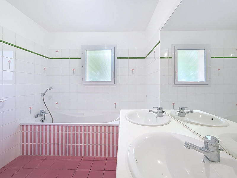 Maison - 118 m² - 5 pièces