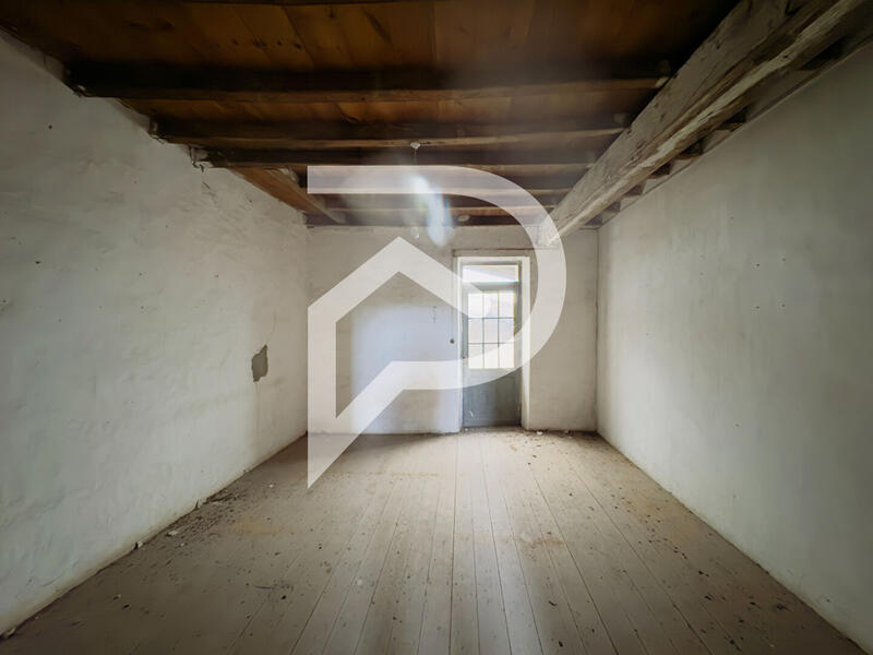 Maison - 234 m² - 5 pièces