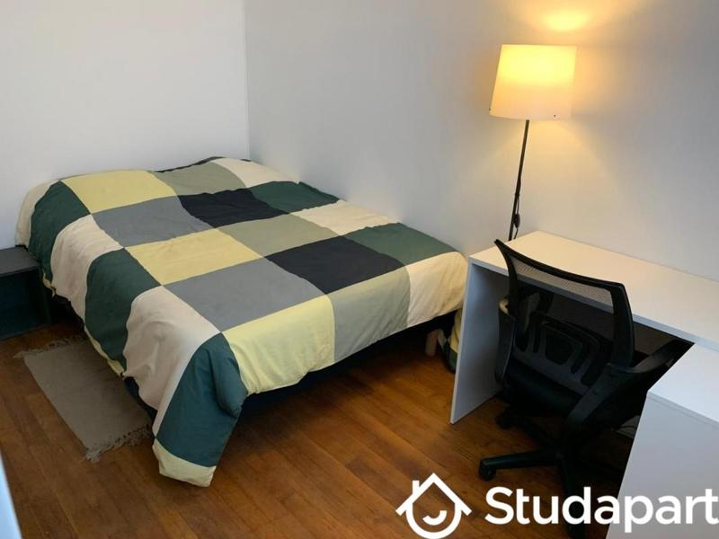 Chambre - 15 m² - 1 pièce