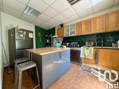 Maison - 220 m² - 9 pièces