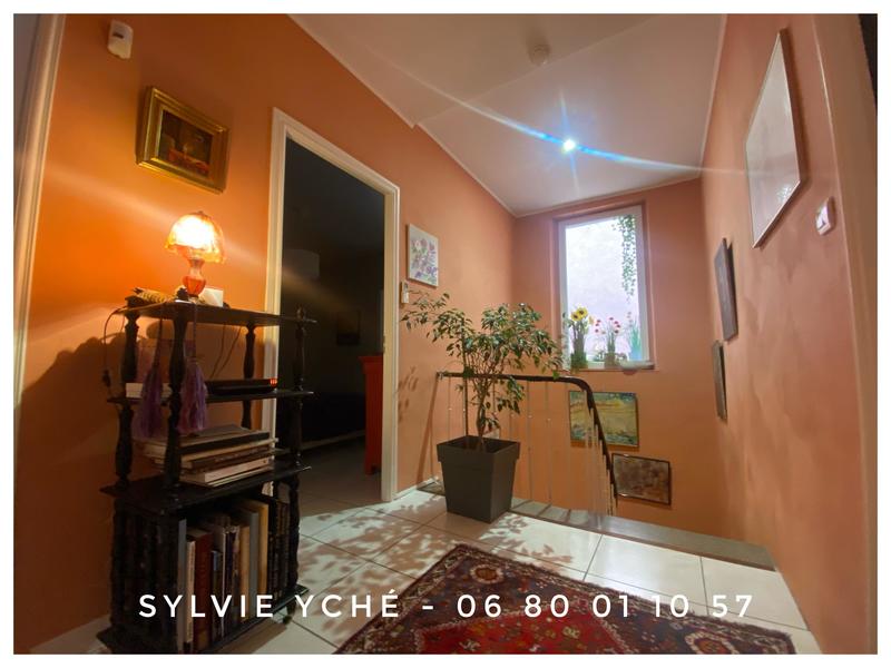 Maison de ville - 160 m² - 6 pièces